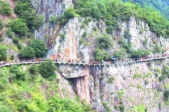 福建福州:动车组列车“体检”迎春运